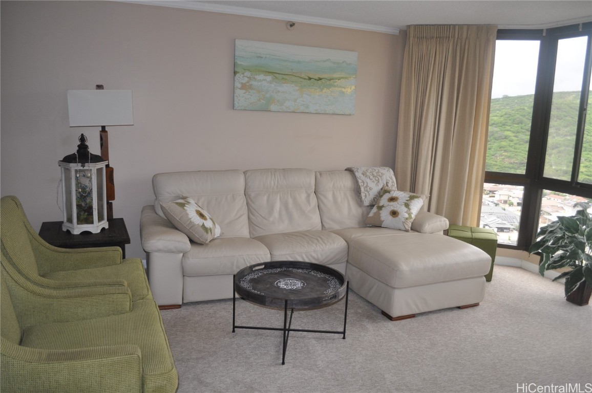 Country Club Plaza Residential Lease