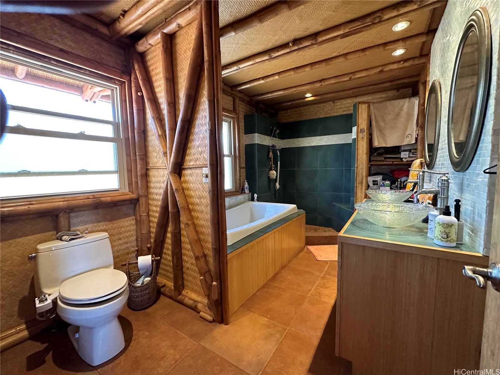 200/206 Awawa Road