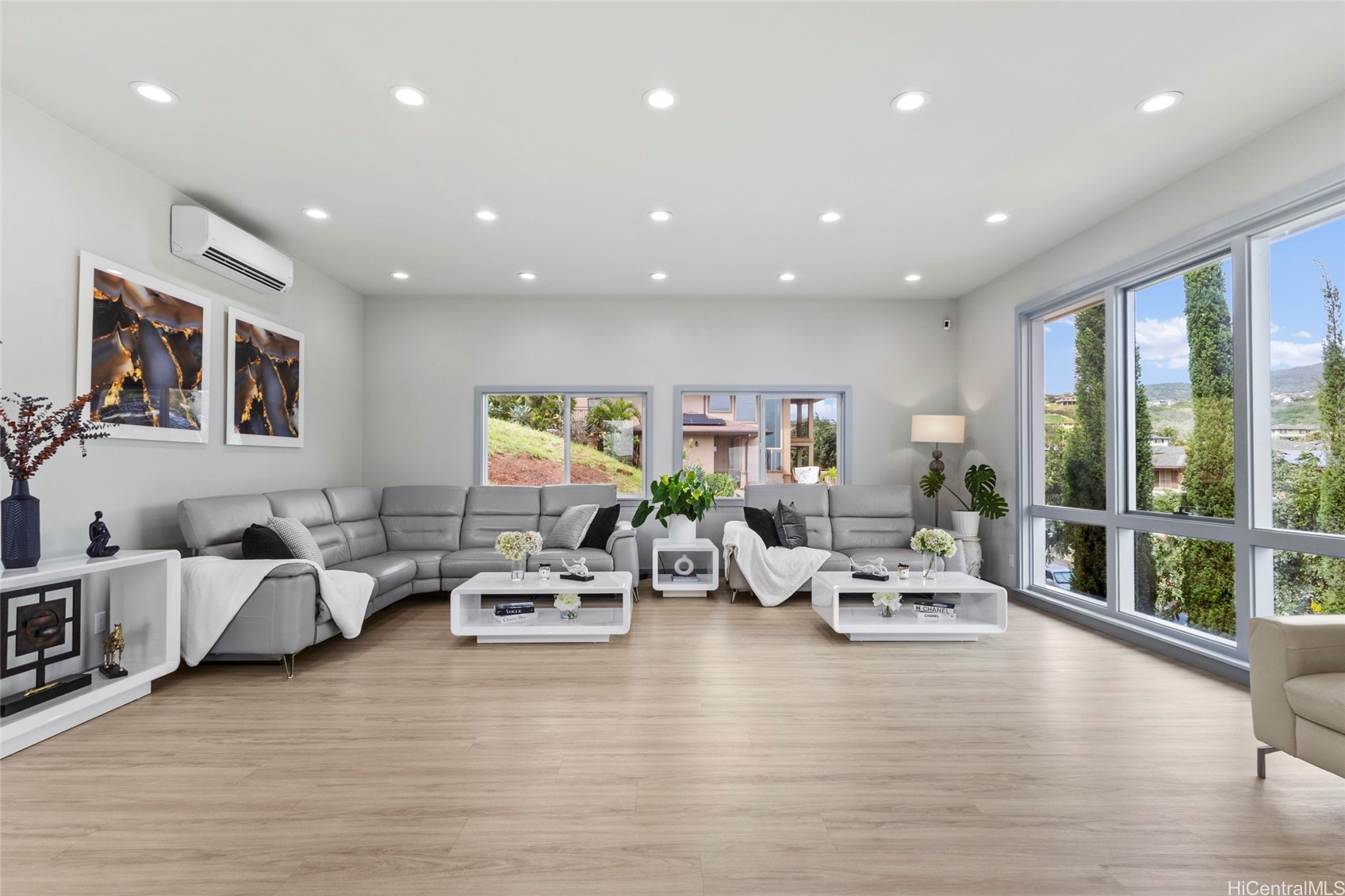 92-1176 Pueonani Street