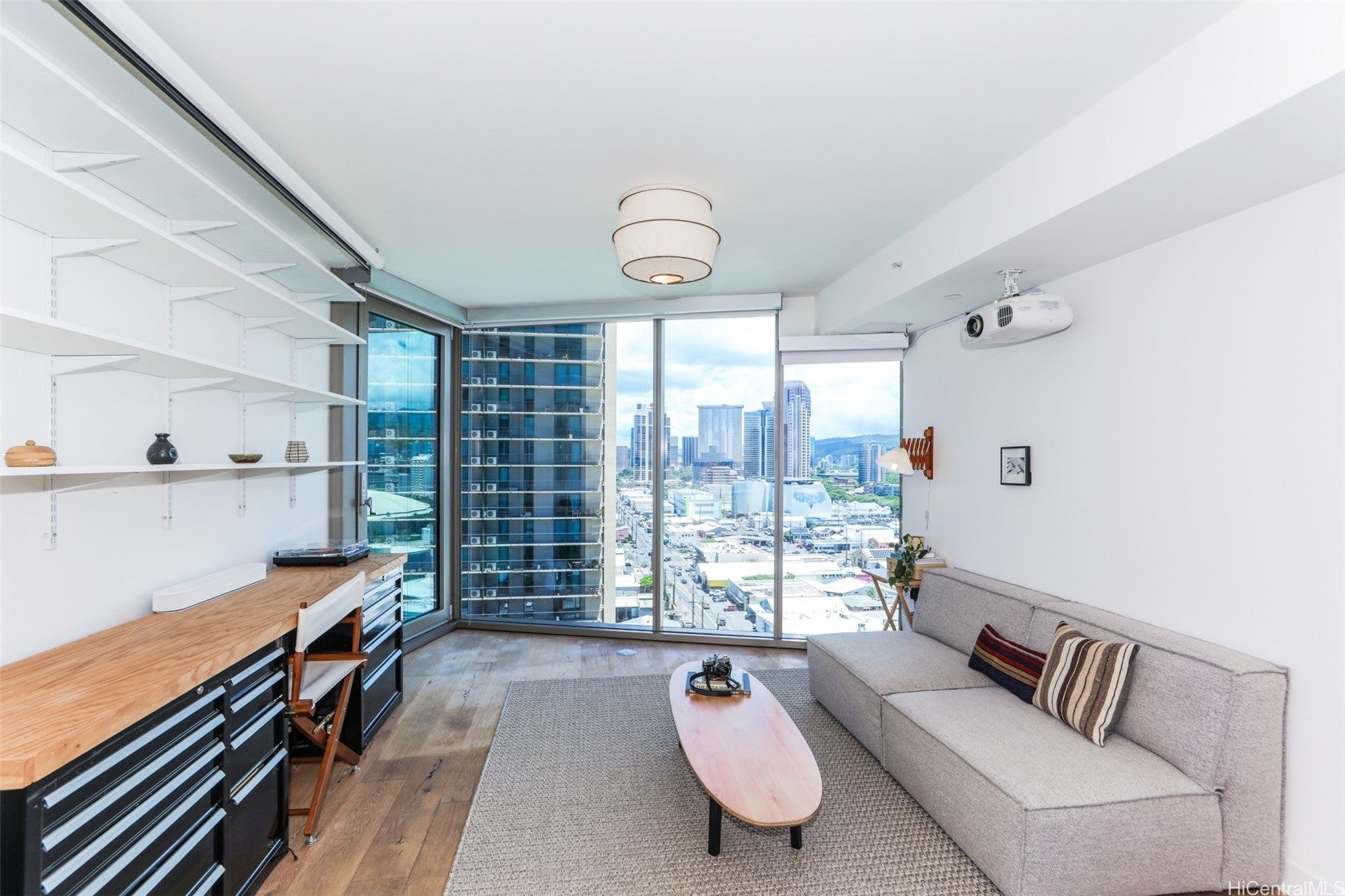 1001 Queen Street 1411