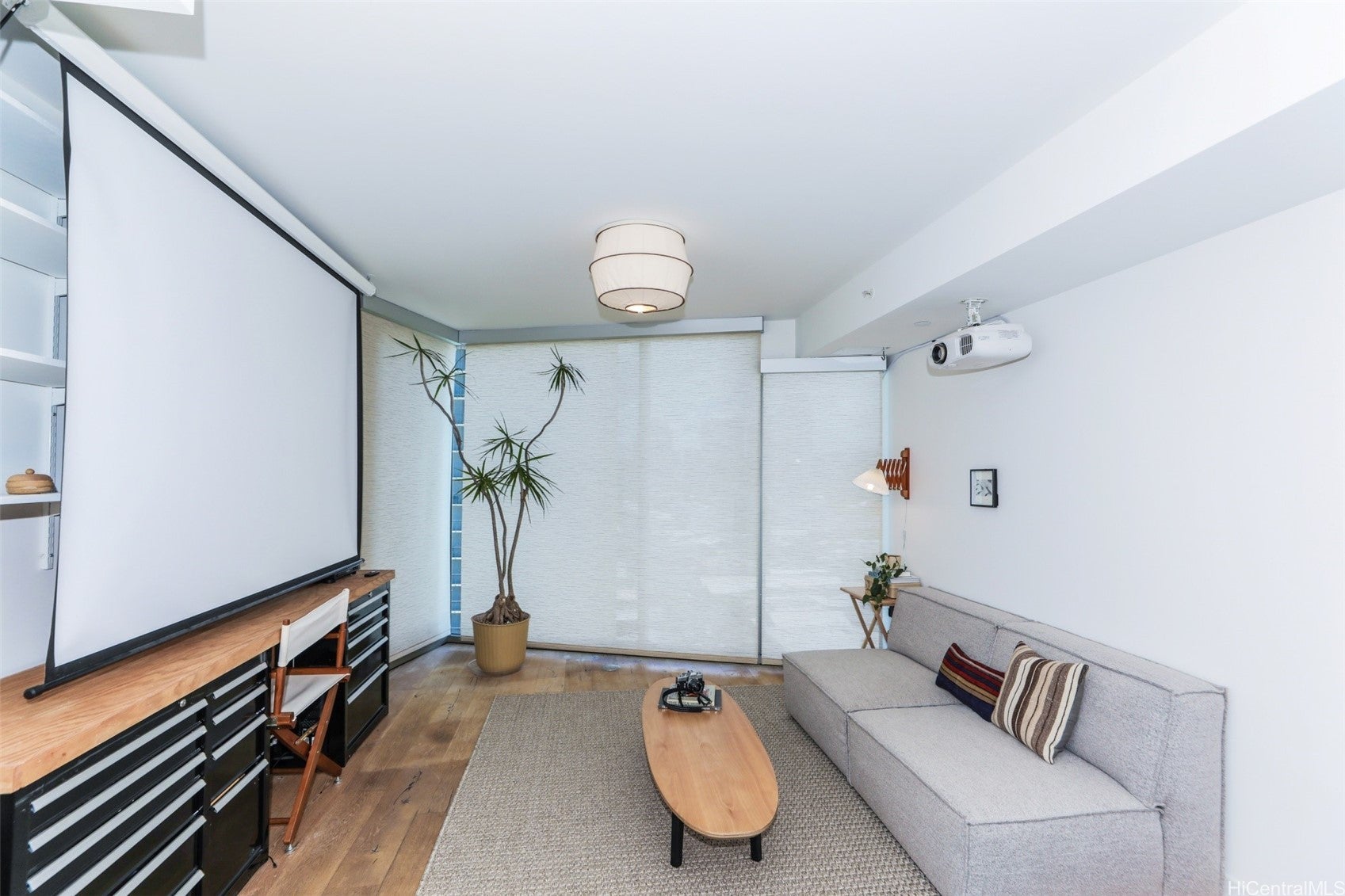 1001 Queen Street 1411