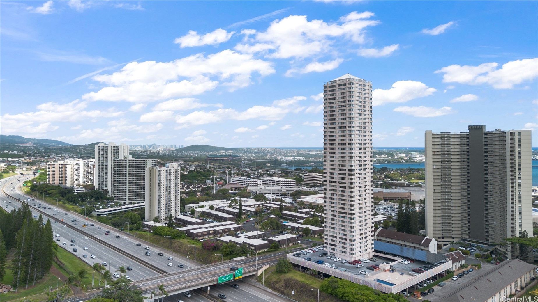 Pearlridge Square Condominium