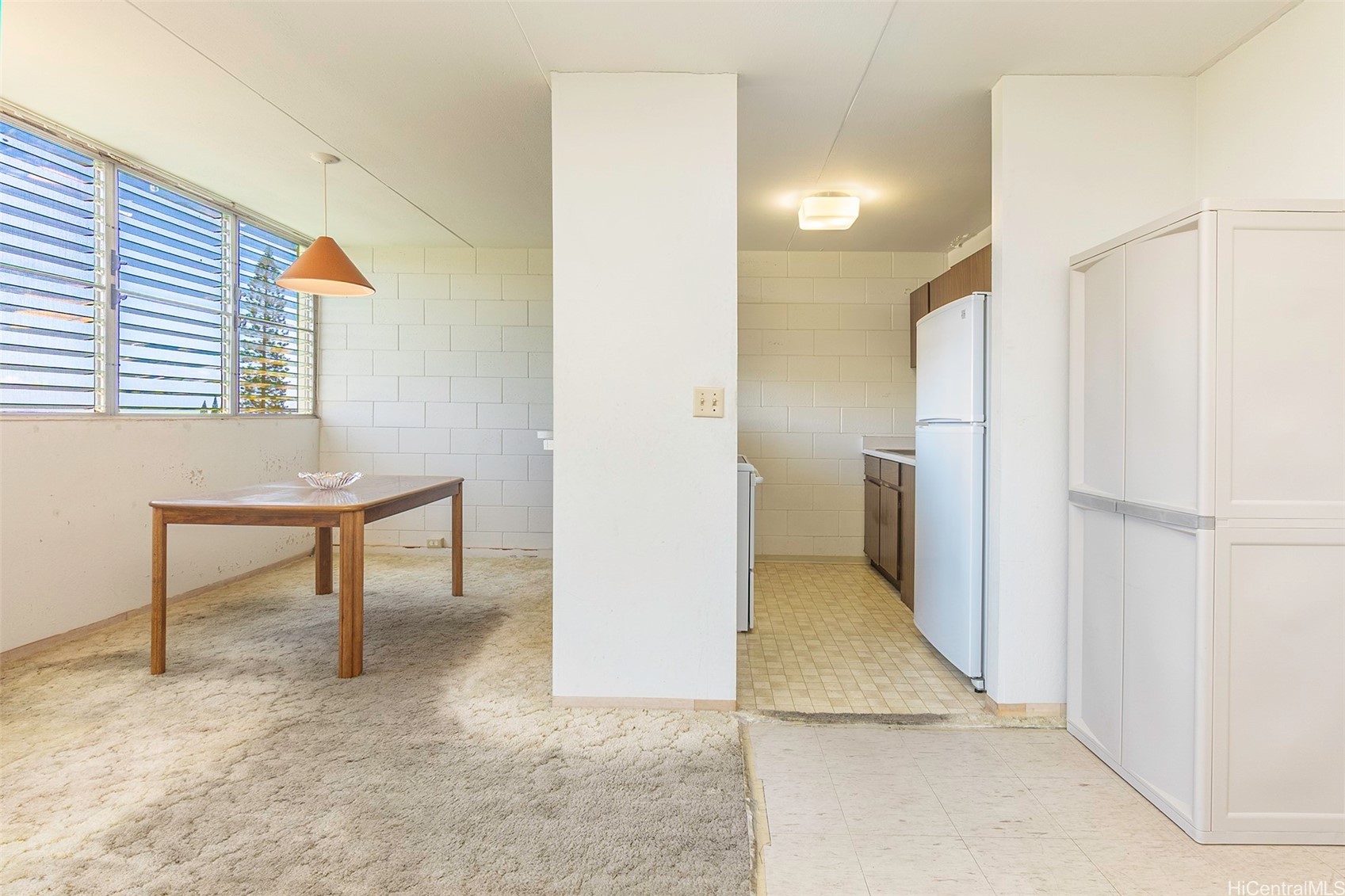 95-21 Kuahelani Avenue 402