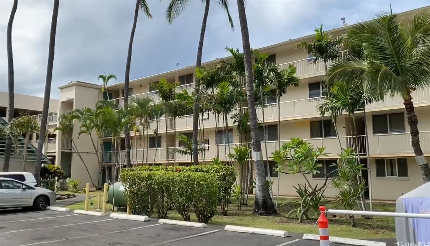 85-175 Farrington Highway B207