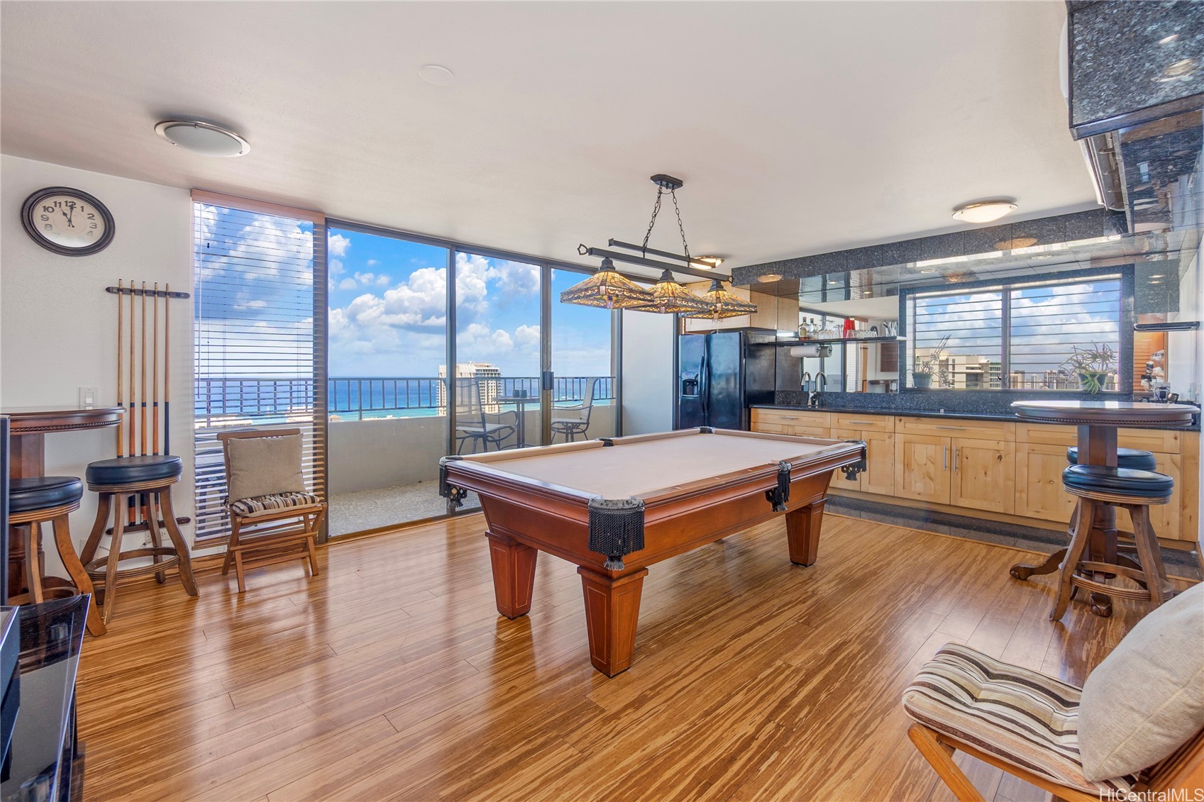 2240 Kuhio Avenue 3806