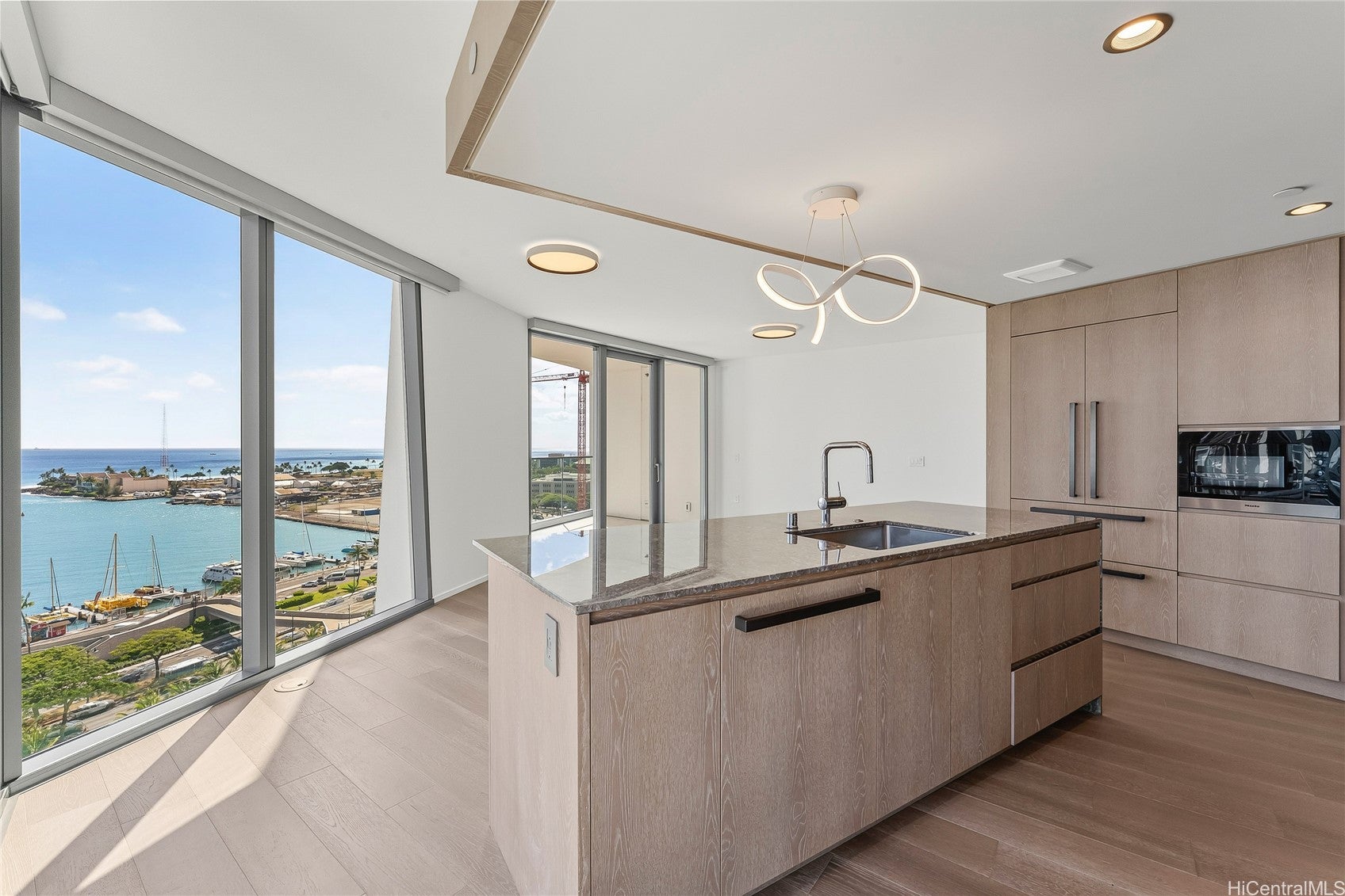 1000 Auahi Street 1400