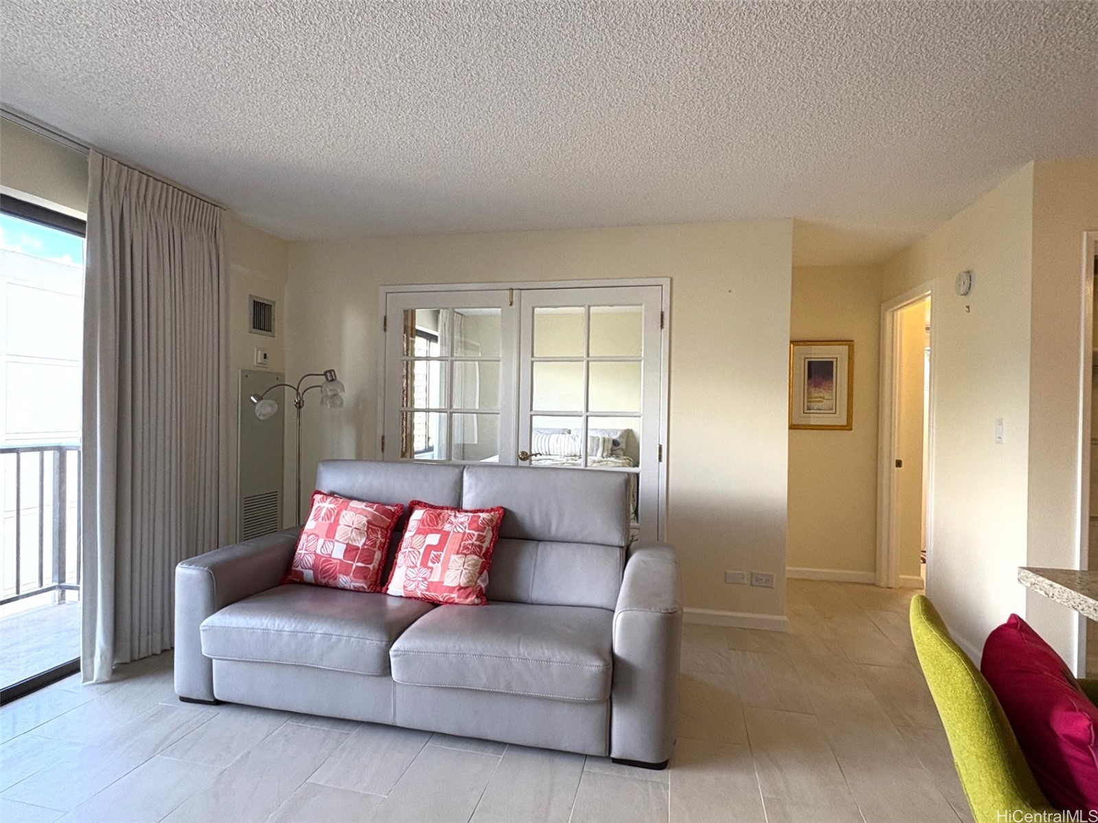 2140 Kuhio Avenue 911