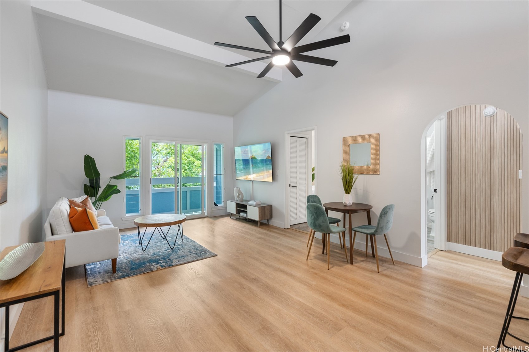 355 Aoloa Street M206