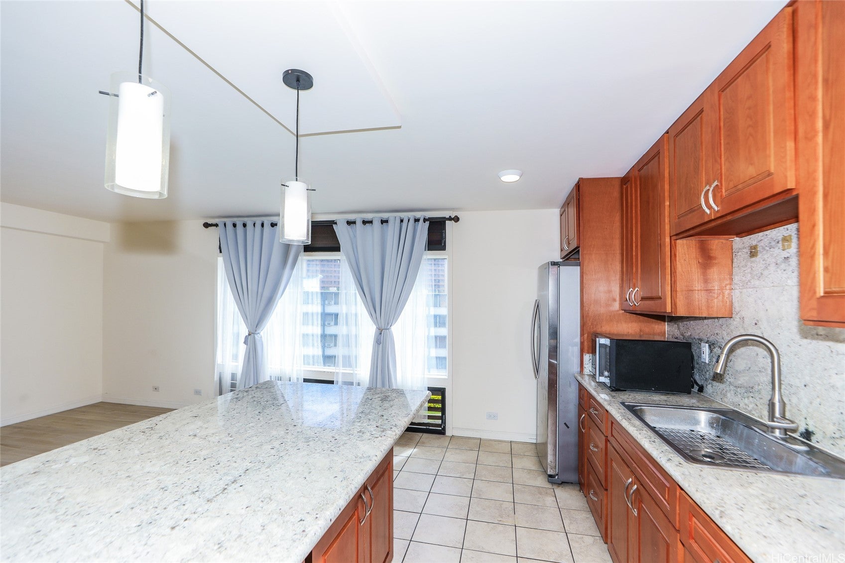 910 Ahana Street 507