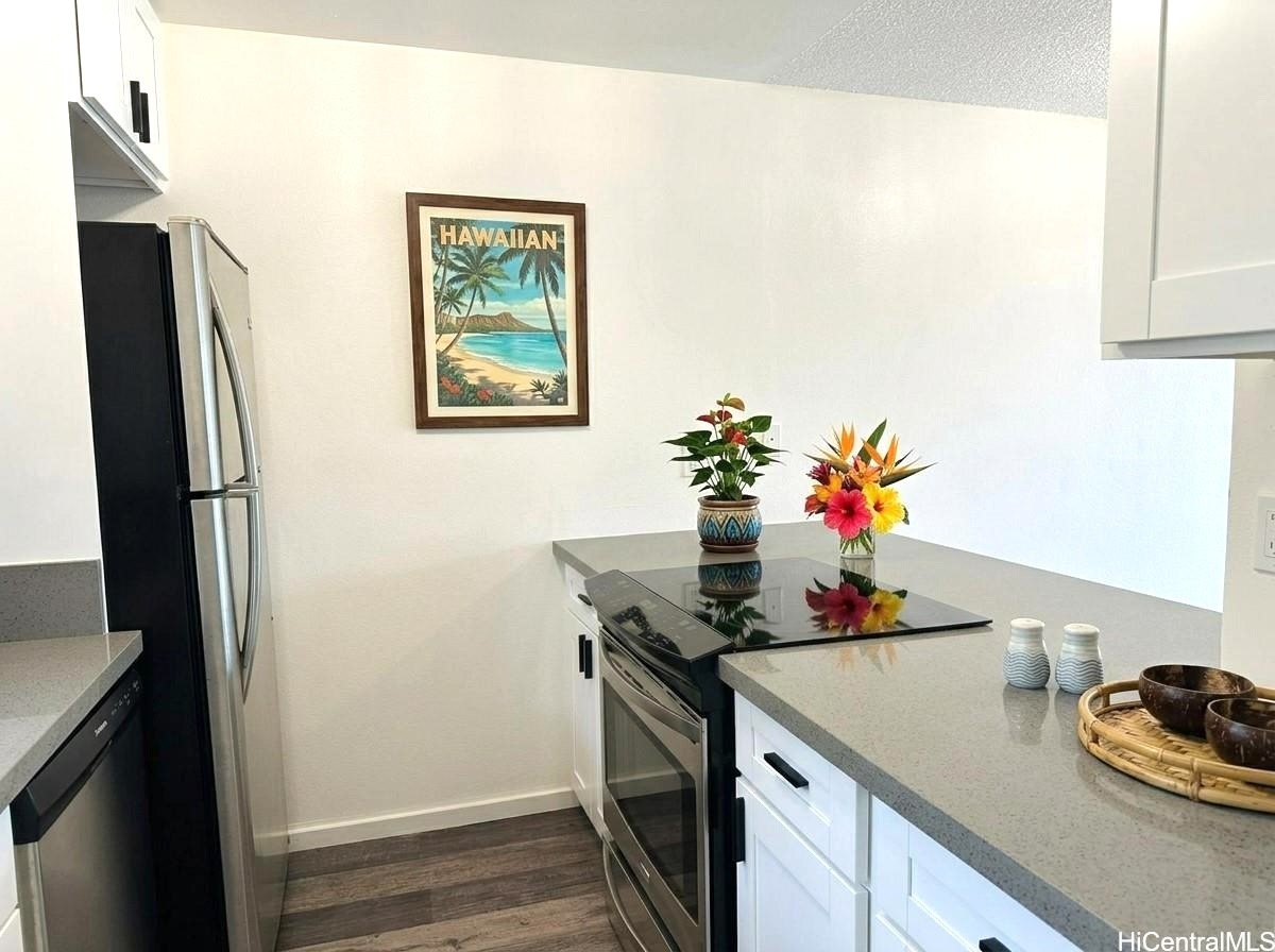 92-1007 Alaa Street 15-105
