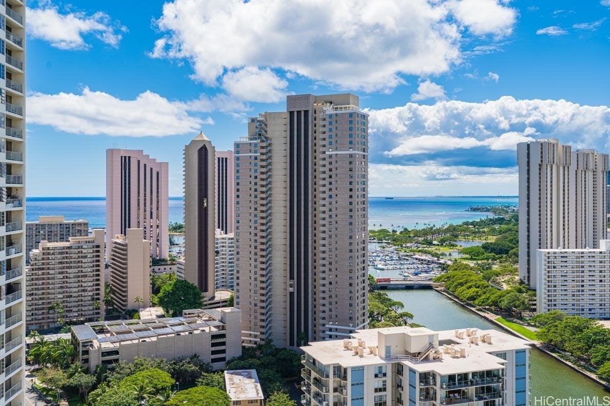 1717 Ala Wai Boulevard 2809