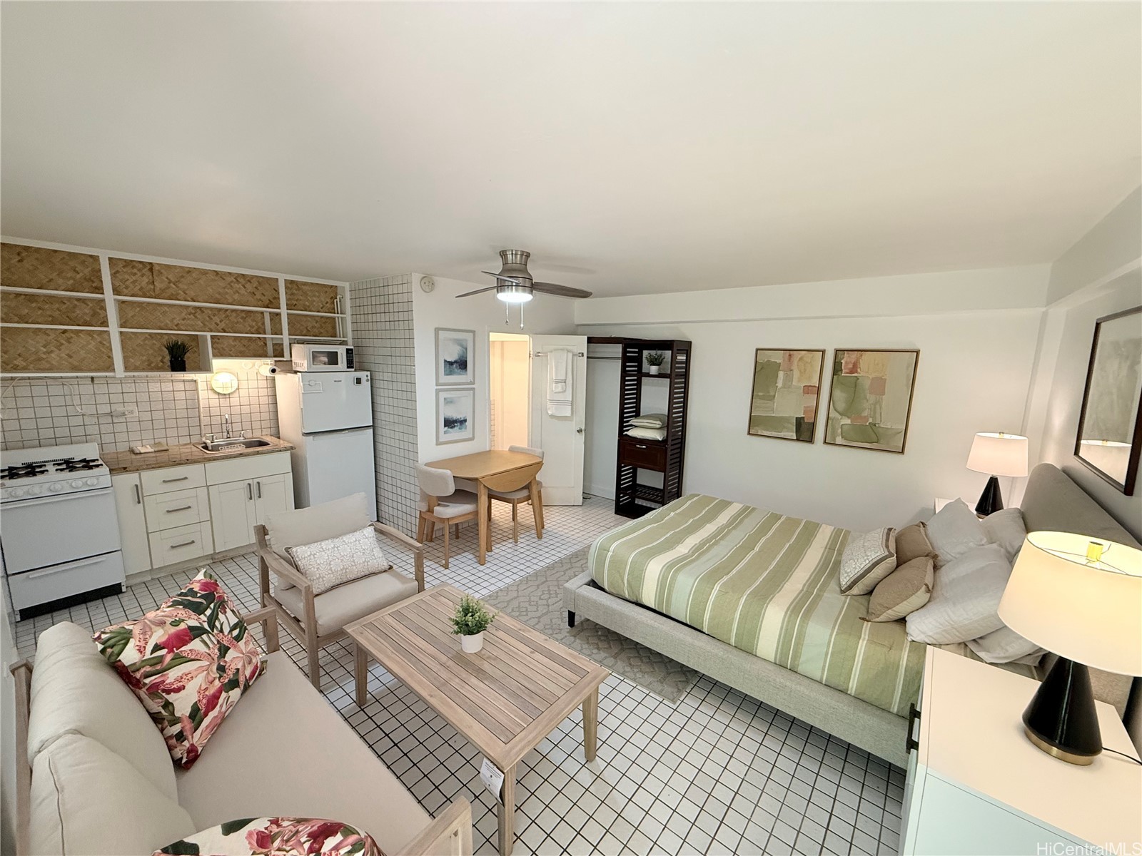 235 Liliuokalani Avenue 131