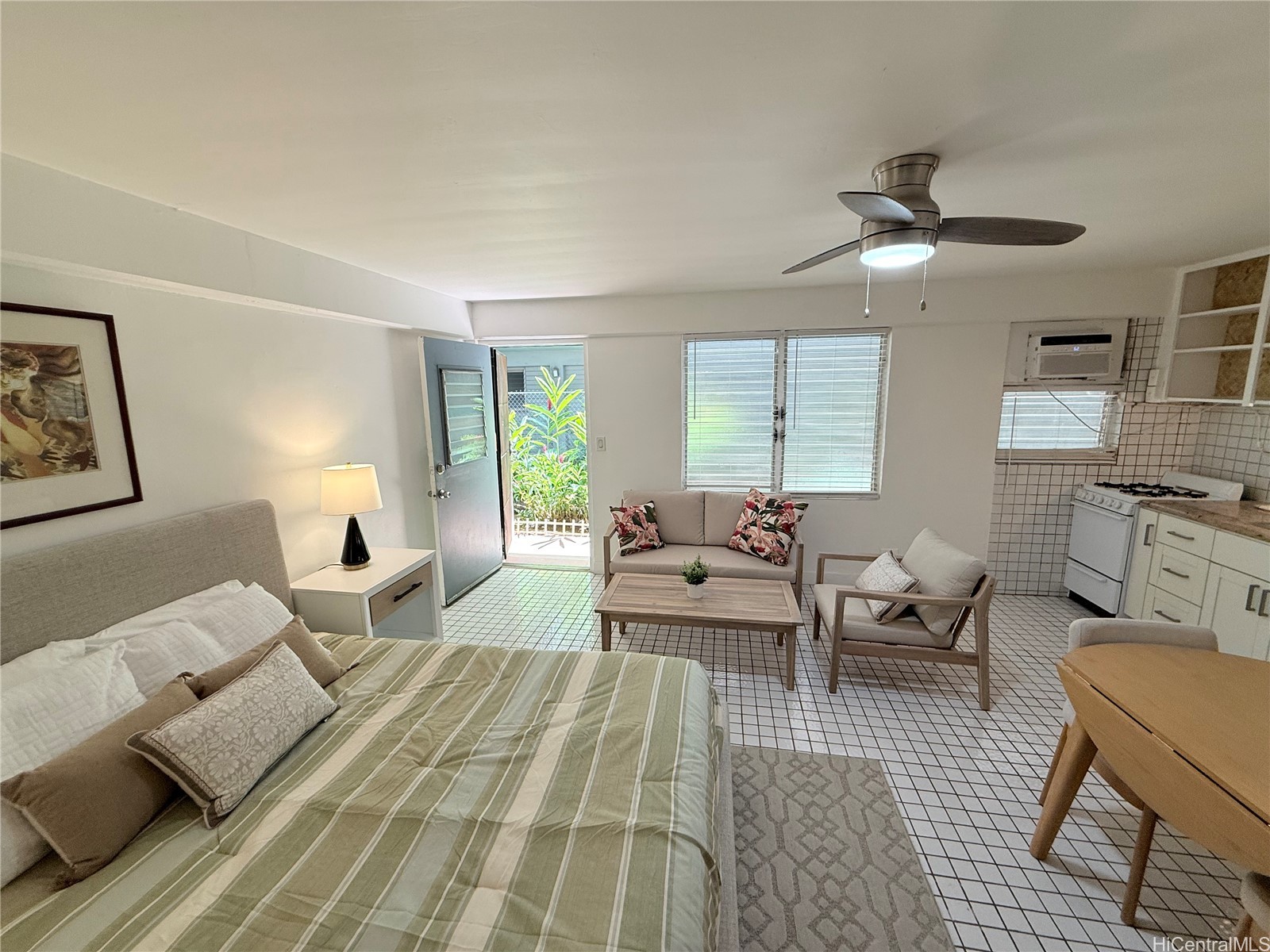 235 Liliuokalani Avenue 131