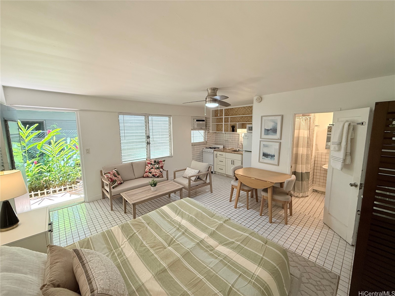 235 Liliuokalani Avenue 131
