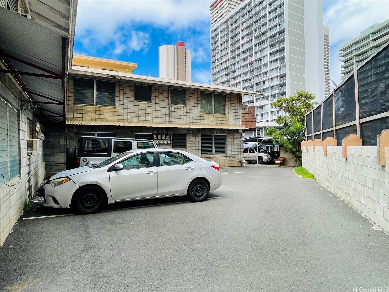 2550 Date Street
