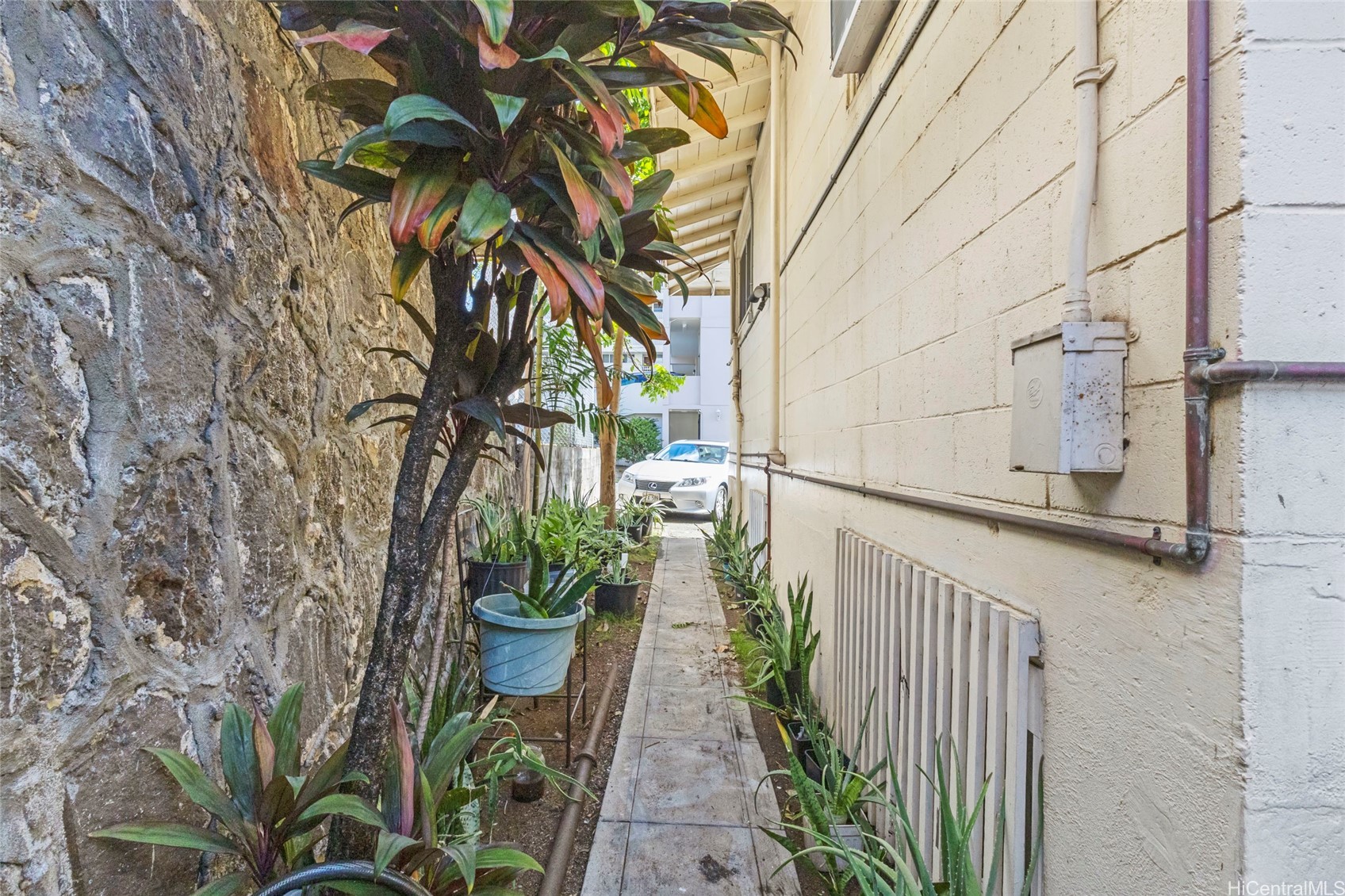 404 Magellan Avenue