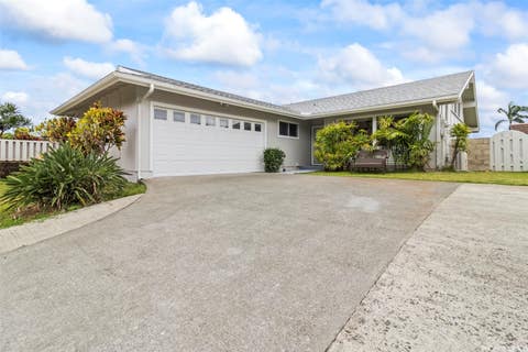 Photo of 591 Alihi Place, Kailua, HI 96734 (MLS # 202610482)