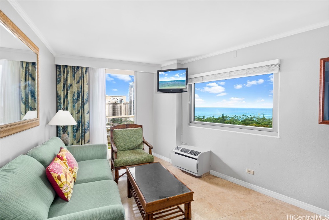 2045 Kalakaua Avenue 1607