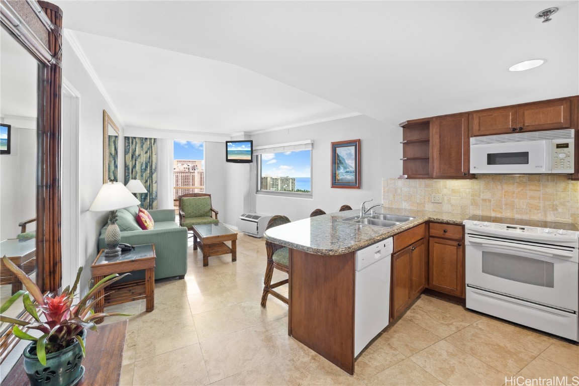 2045 Kalakaua Avenue 1607