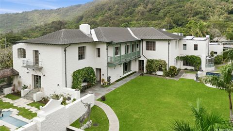 Photo of 51 Kepola Place, Honolulu, HI 96817 (MLS # 202606611)