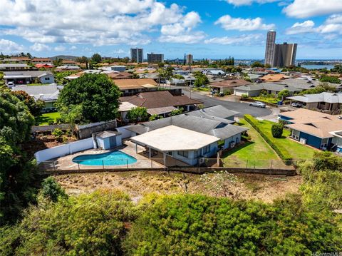 98-042 Puaalii Way Aiea HI 96701