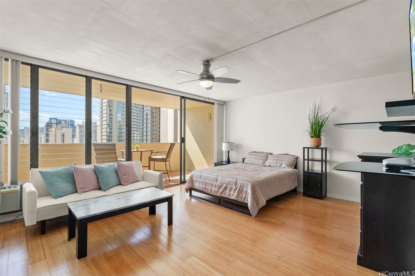 2092 Kuhio Avenue 1701