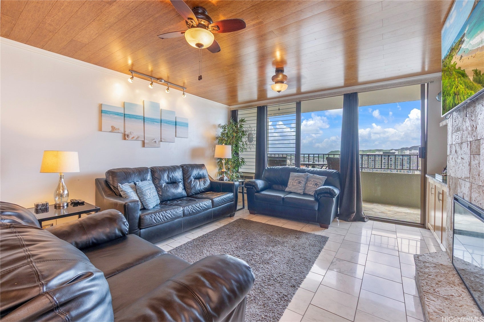 2240 Kuhio Avenue 3203