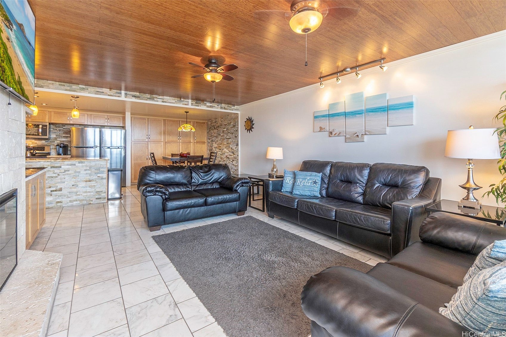 2240 Kuhio Avenue 3203