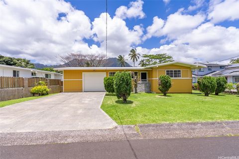 45-313 Nakuluai Street Kaneohe HI 96744