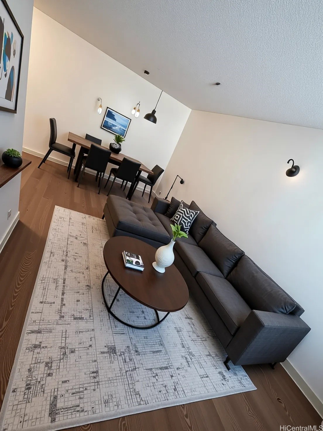 1670 Kalakaua Avenue 404