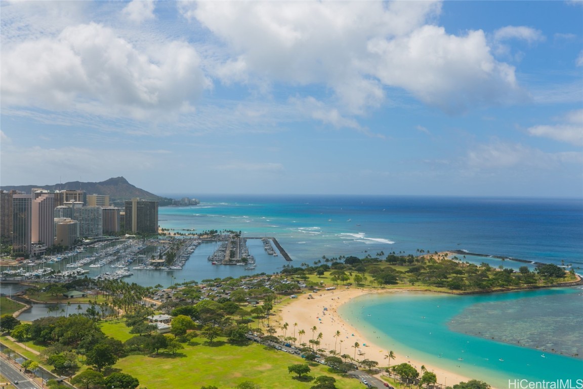 Nauru Tower Condominium