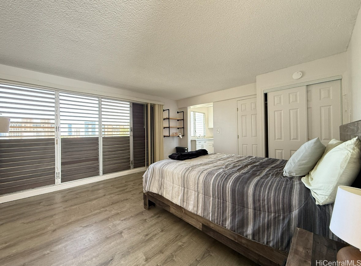 1099 Green Street A503