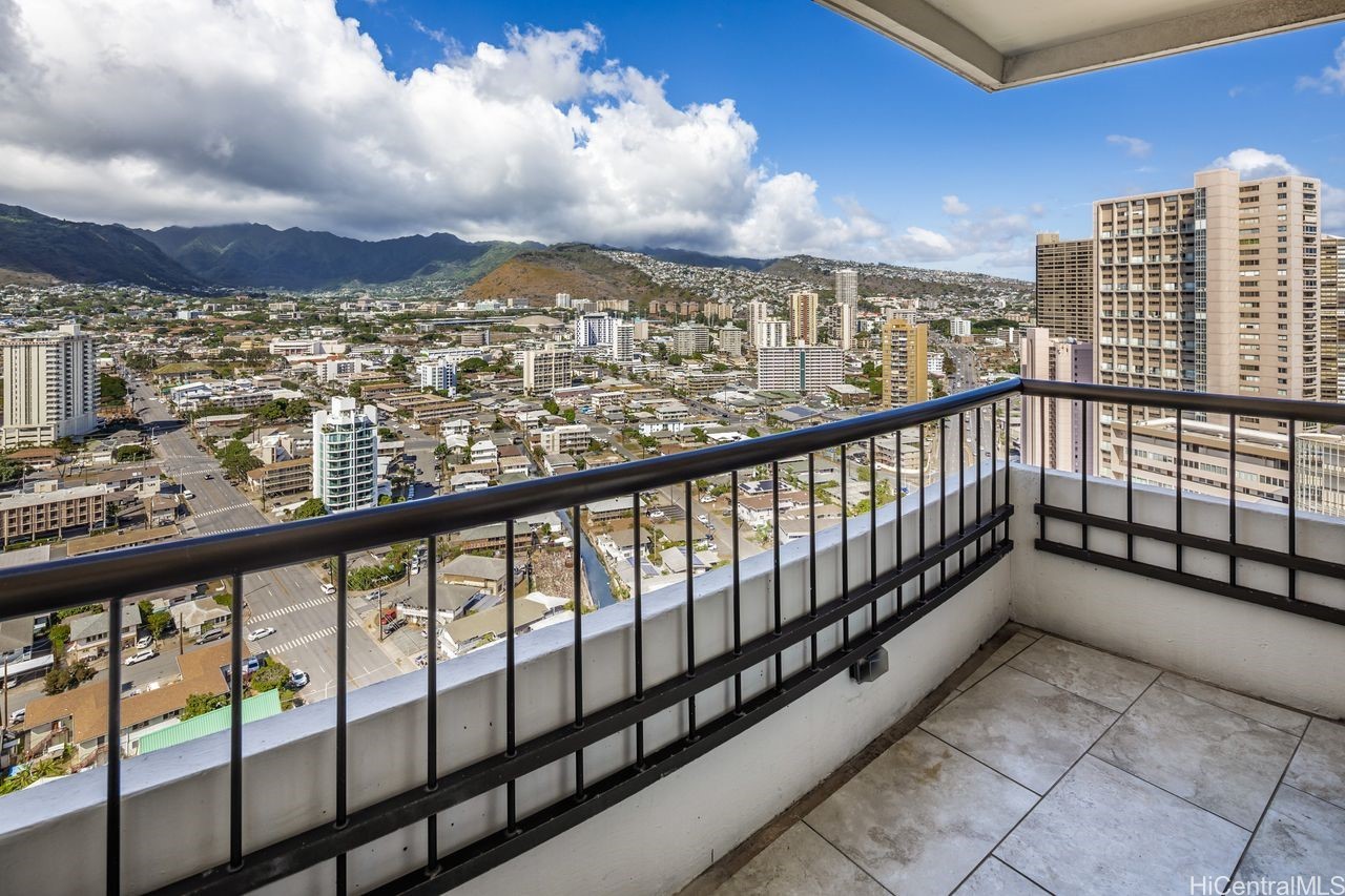 Marco Polo Apts Condominium