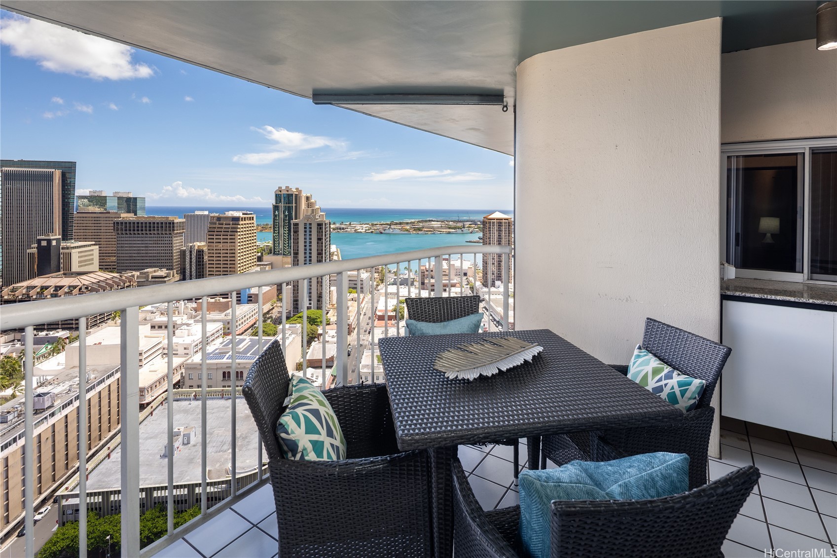 1212 Nuuanu Avenue 3403