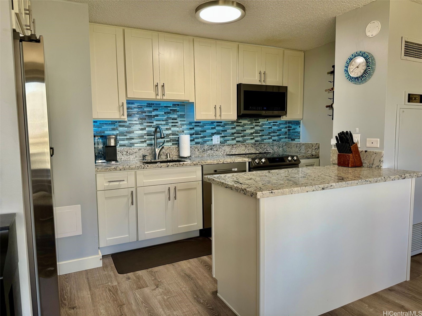 1778 Ala Moana Boulevard 1211