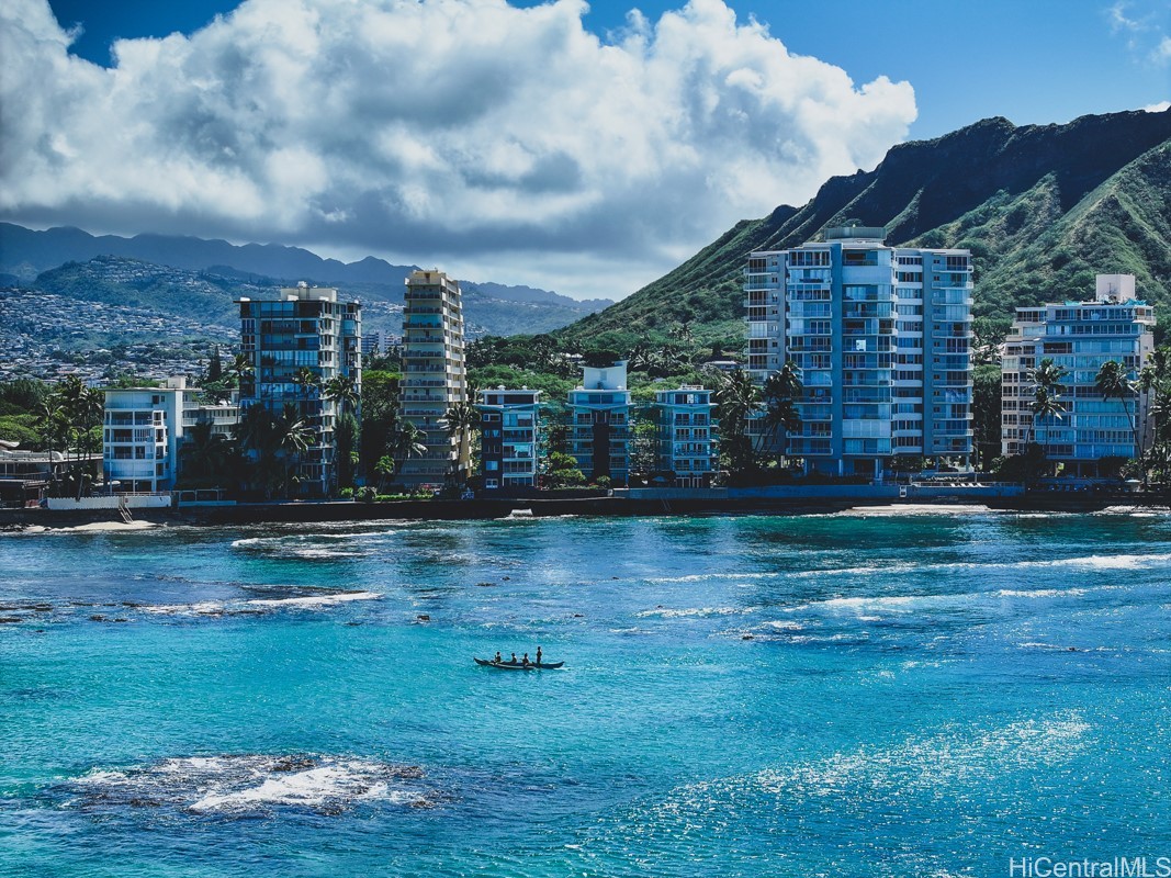 Diamond Head Ambassador A Condominium