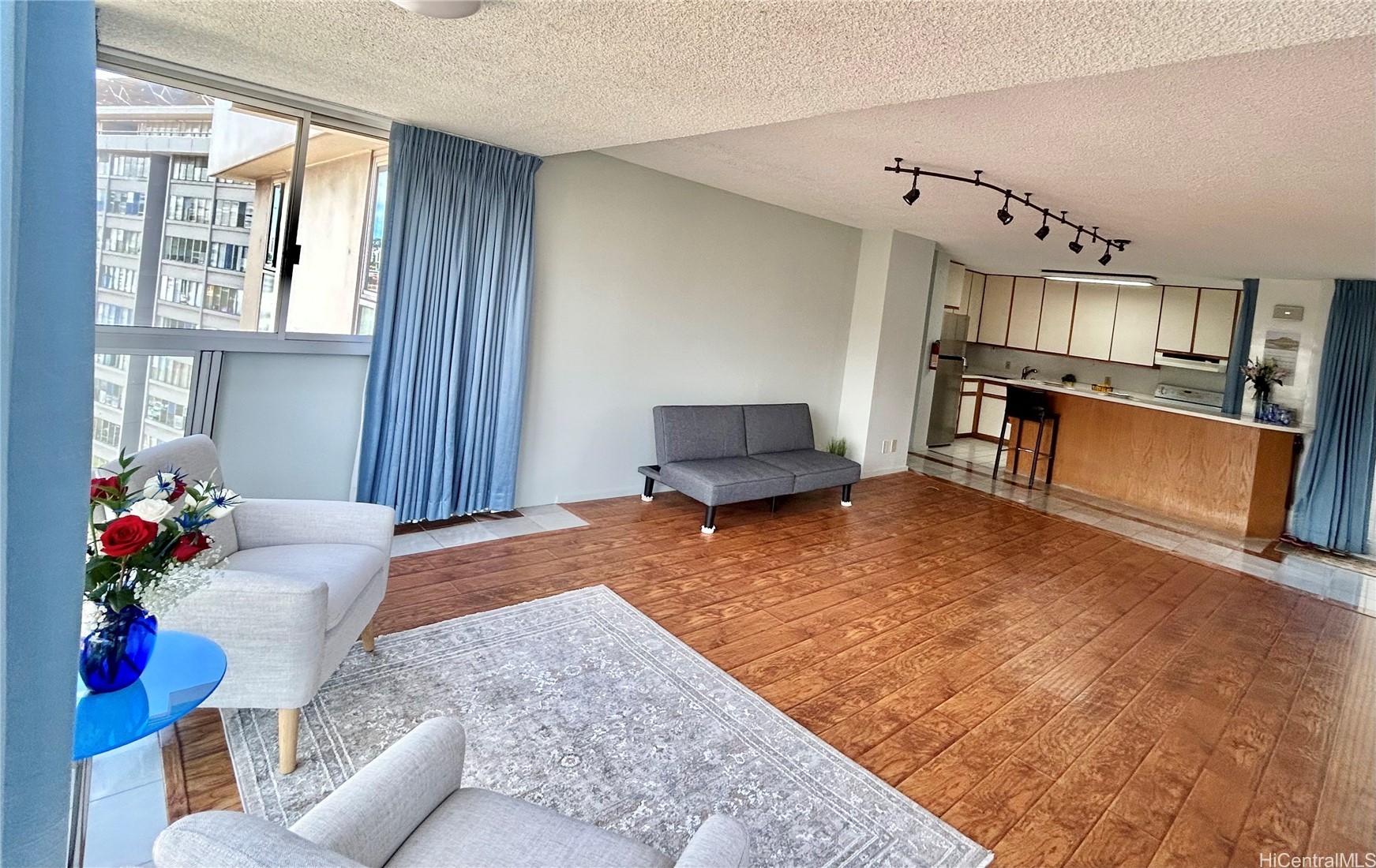 1624 Kanunu Street 1208