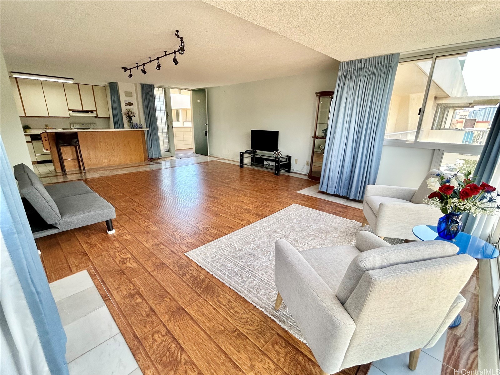 1624 Kanunu Street 1208