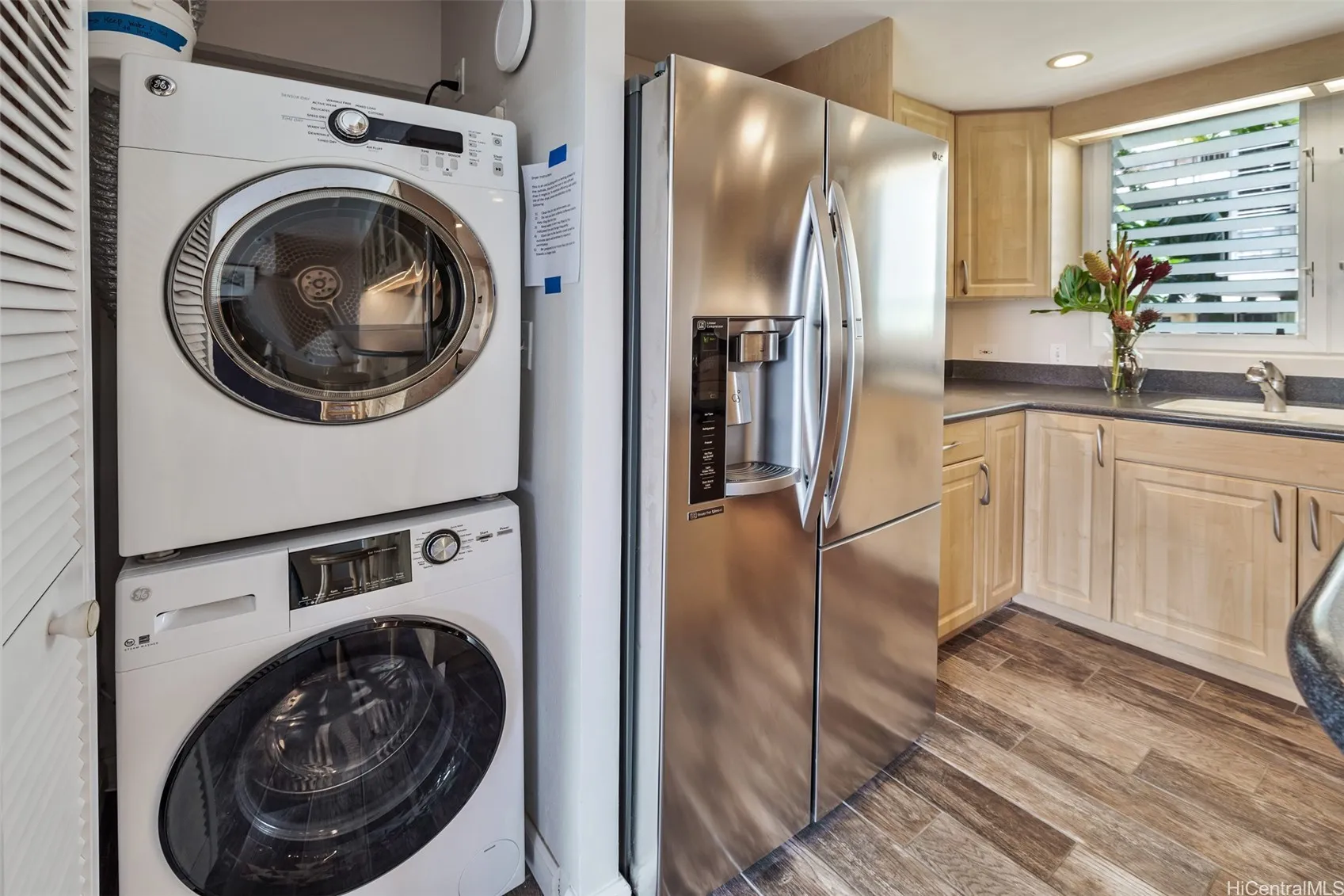 Honolulu, Hawaii 96815, United States, 1 Bedroom Bedrooms, ,1 BathroomBathrooms,Residential,Active,162064