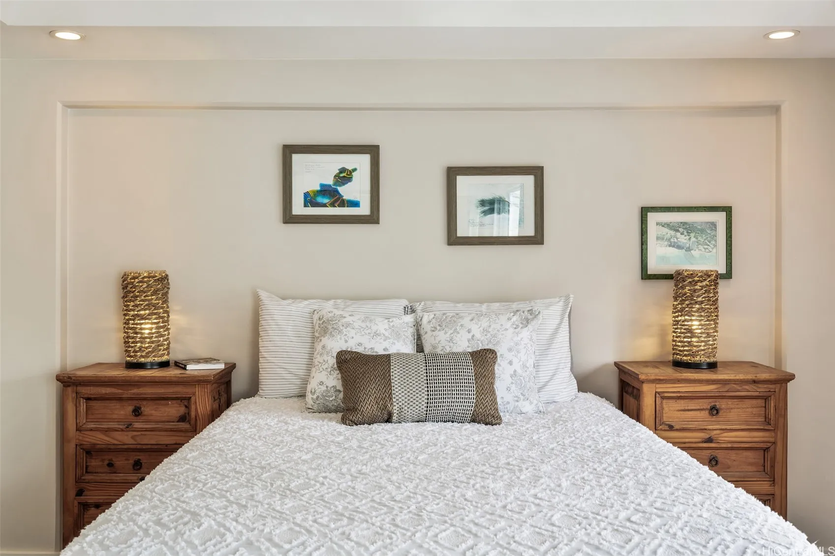 Honolulu, Hawaii 96815, United States, 1 Bedroom Bedrooms, ,1 BathroomBathrooms,Residential,Active,162064