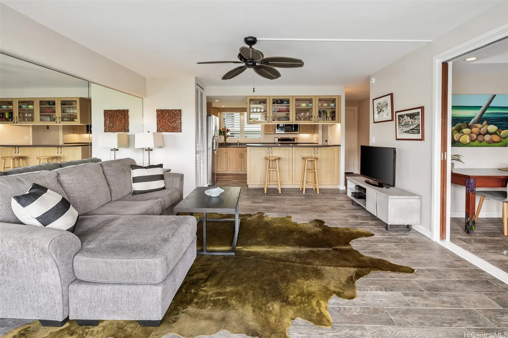 Honolulu, Hawaii 96815, United States, 1 Bedroom Bedrooms, ,1 BathroomBathrooms,Residential,Active,162064