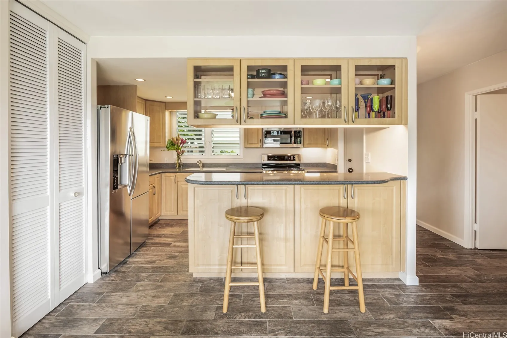 Honolulu, Hawaii 96815, United States, 1 Bedroom Bedrooms, ,1 BathroomBathrooms,Residential,Active,162064