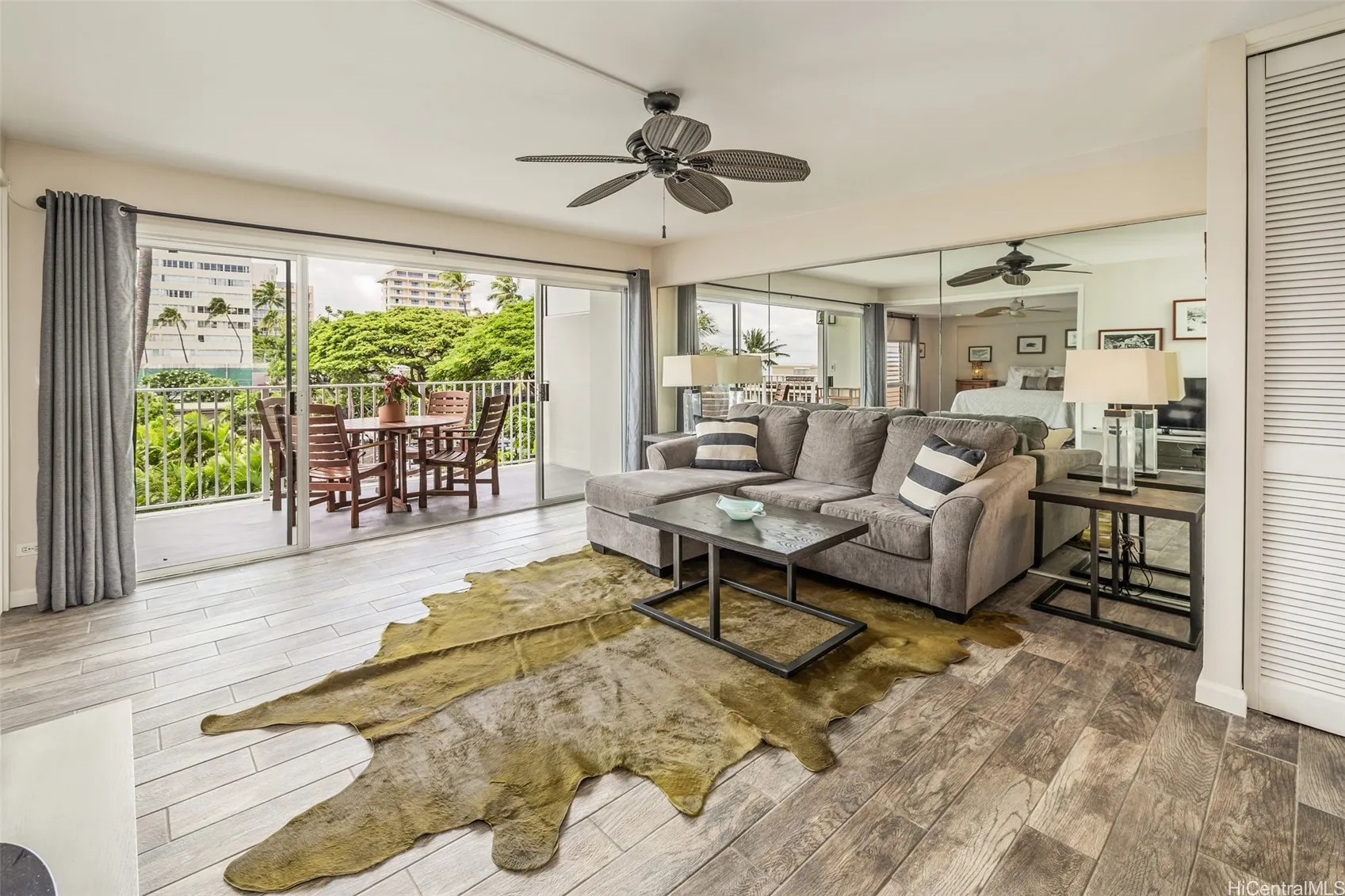 Honolulu, Hawaii 96815, United States, 1 Bedroom Bedrooms, ,1 BathroomBathrooms,Residential,Active,162064