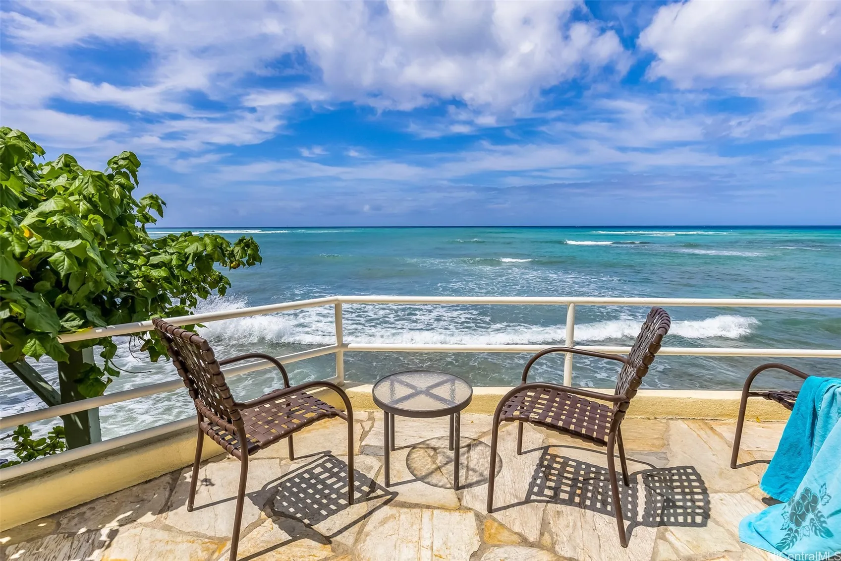 Honolulu, Hawaii 96815, United States, 1 Bedroom Bedrooms, ,1 BathroomBathrooms,Residential,Active,162064