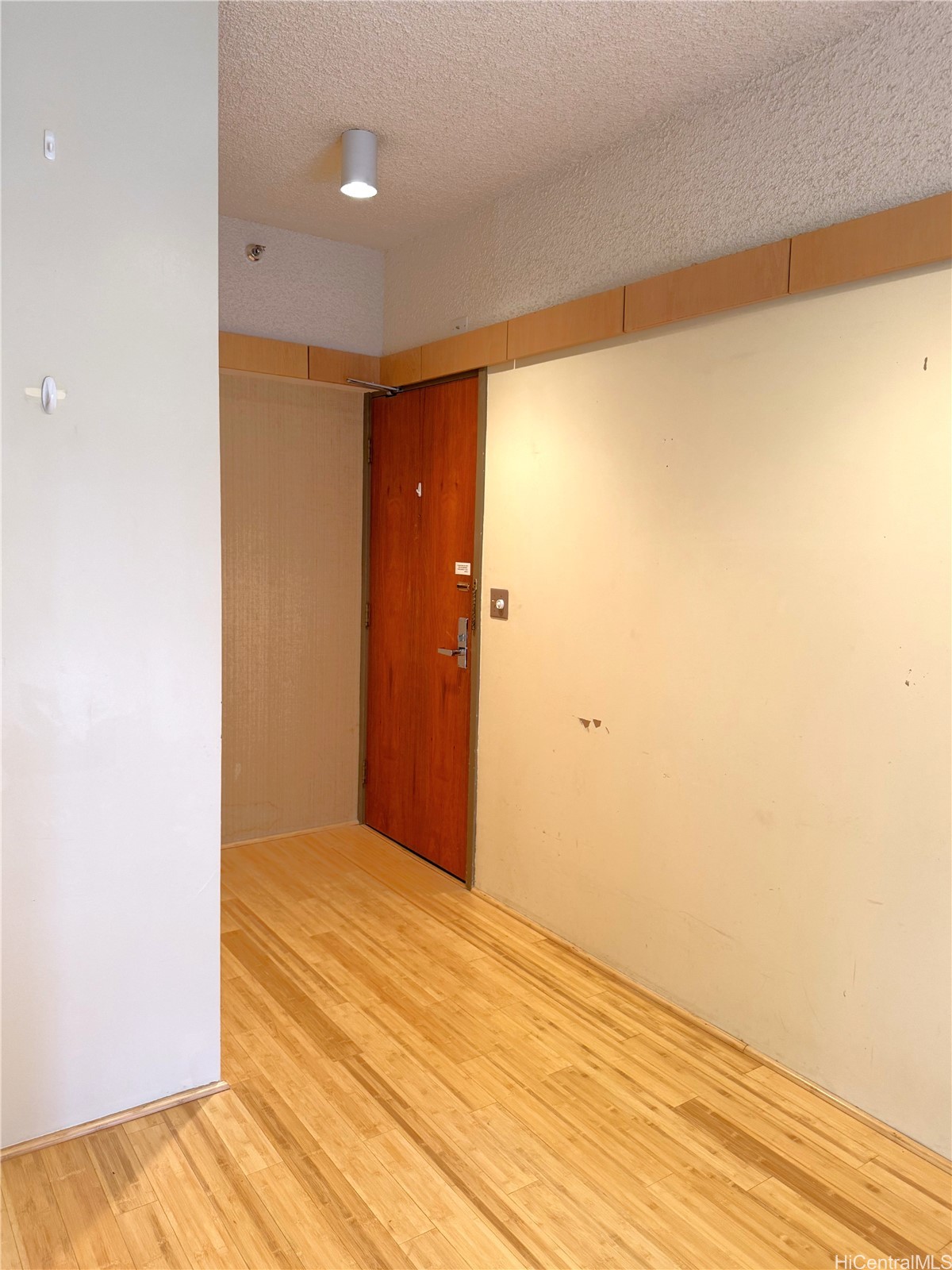 1188 Bishop Street 701