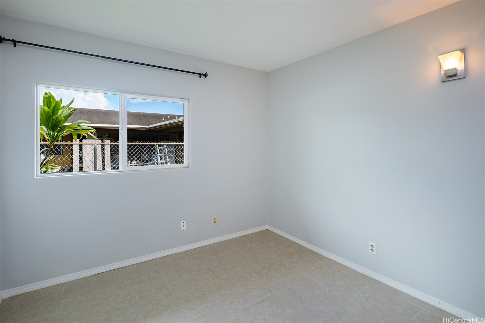 1365 Kuahaka Street