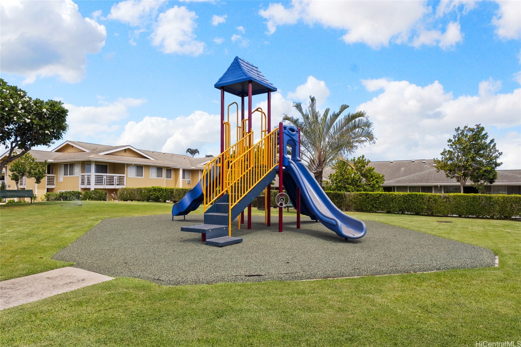Kulana Knolls 1 Condominium