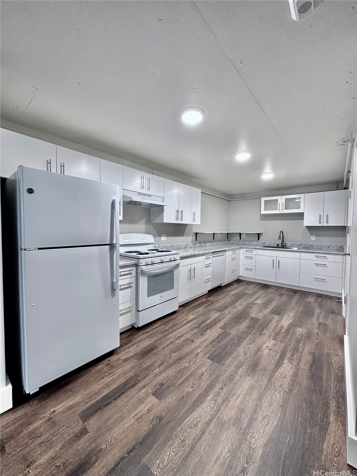 803 Waimanu Street 609