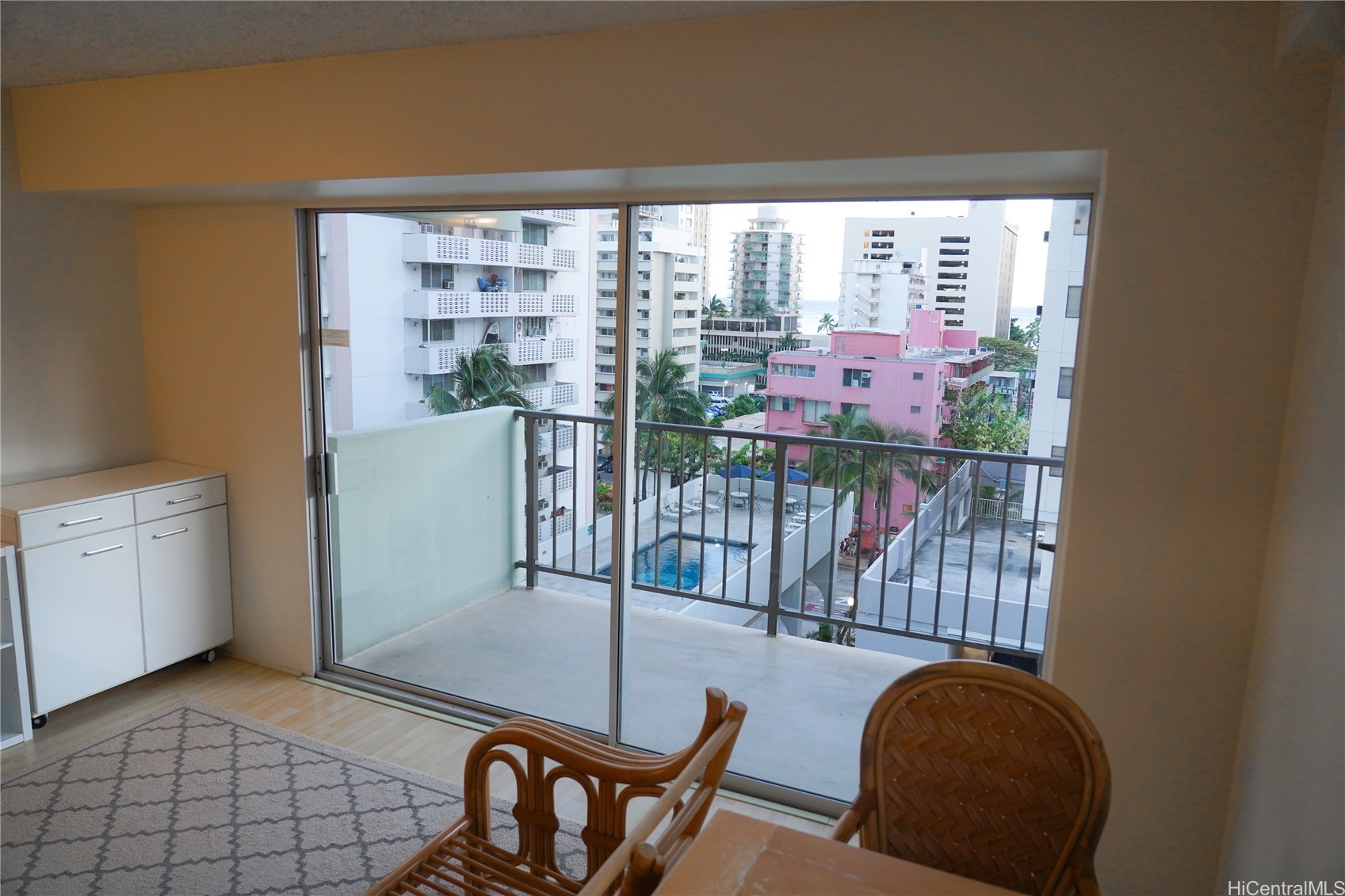 2440 Kuhio Avenue 712