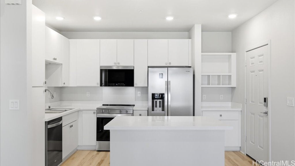 91-3529 Nana Hope Street 2202